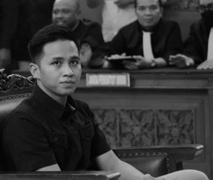 sapuh45's tweet photo. ~~~KEADILAN BAGI KORBAN VS PELAKU ~~~

Polisi tembak polisi dirumah polisi, dalangnya Kadiv Propam Polri 
#FerdySambo #PolresJaksel #BharadaE https://t.co/HdGKk4WgEZ