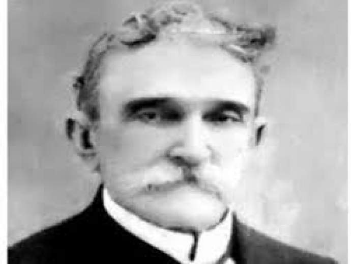 Enrique Villuendas (@evilluendasc) on Twitter photo #LunesConMarx Carlos Baliño nació el 13/02/1848. Fue de los primeros marxistas de #Cuba. Su papel fue resumido por #Fidel (22/08/1975): "simboliza el enlace directo entre el PRC de José Martí y el primer <a href="/PartidoPCC/">Partido Comunista de Cuba</a>. Él fue cofundador de ambos partidos". Está en nuestras raíces. #LunesConMarx Carlos Baliño nació el 13/02/1848. Fue de los primeros marxistas de #Cuba. Su papel fue resumido por #Fidel (22/08/1975): "simboliza el enlace directo entre el PRC de José Martí y el primer <a href="/PartidoPCC/">Partido Comunista de Cuba</a>. Él fue cofundador de ambos partidos". Está en nuestras raíces.