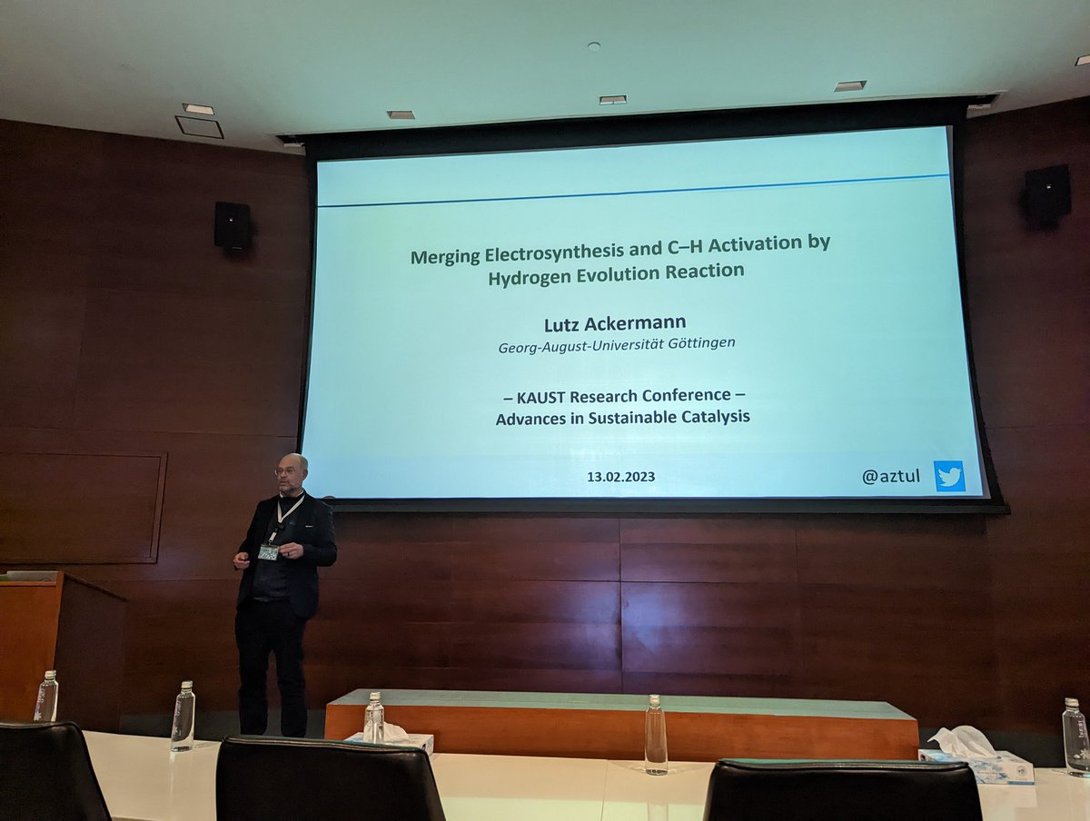 henloeditorfren's tweet photo. Excited to hear Lutz Ackermann @aztul @uniGoettingen talk about metallaelectro-catalyzed bond activations at @KCCkaust #KAUST Research Conference 2023 https://t.co/49riKtruqJ