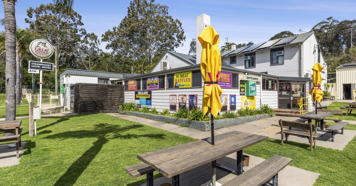 The Steampacket Hotel at Nelligen has a new owner and is set for a revamp, but everything you know and love about this iconic venue will remain ow.ly/XB1X50MQlQ8