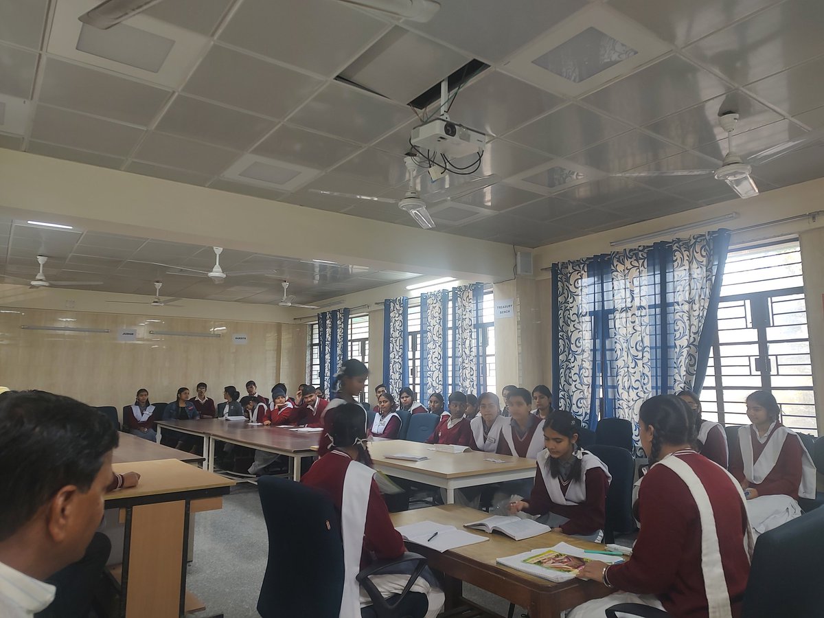 "संसद की समझ बच्चों तक"

Students of GSV, Jaffarpur Kalan , are selected to exhibiting #YOUTH Parliament at Pragati Maidan on 14/02/2023.

Proud moment for <a href="/Dir_Education/">DIRECTORATE OF EDUCATION Delhi</a>

<a href="/PbpandeyB/">B P Pandey</a>