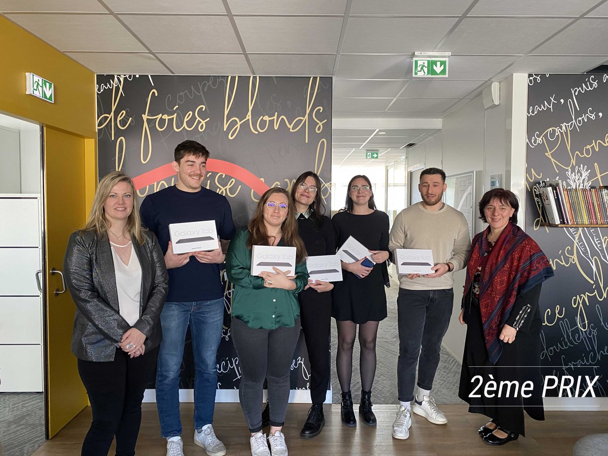 sequoiasoft's tweet image. Les gagnants de notre concours se sont vus attribuer leurs prix hier par notre équipe éducation :
1er prix : un repas dans le restaurant @PaulBocuse
2ème prix : une tablette Samsung© par membre de l’équipe 
3ème prix : un repas dans le restaurant gastronomique @lamerebrazier