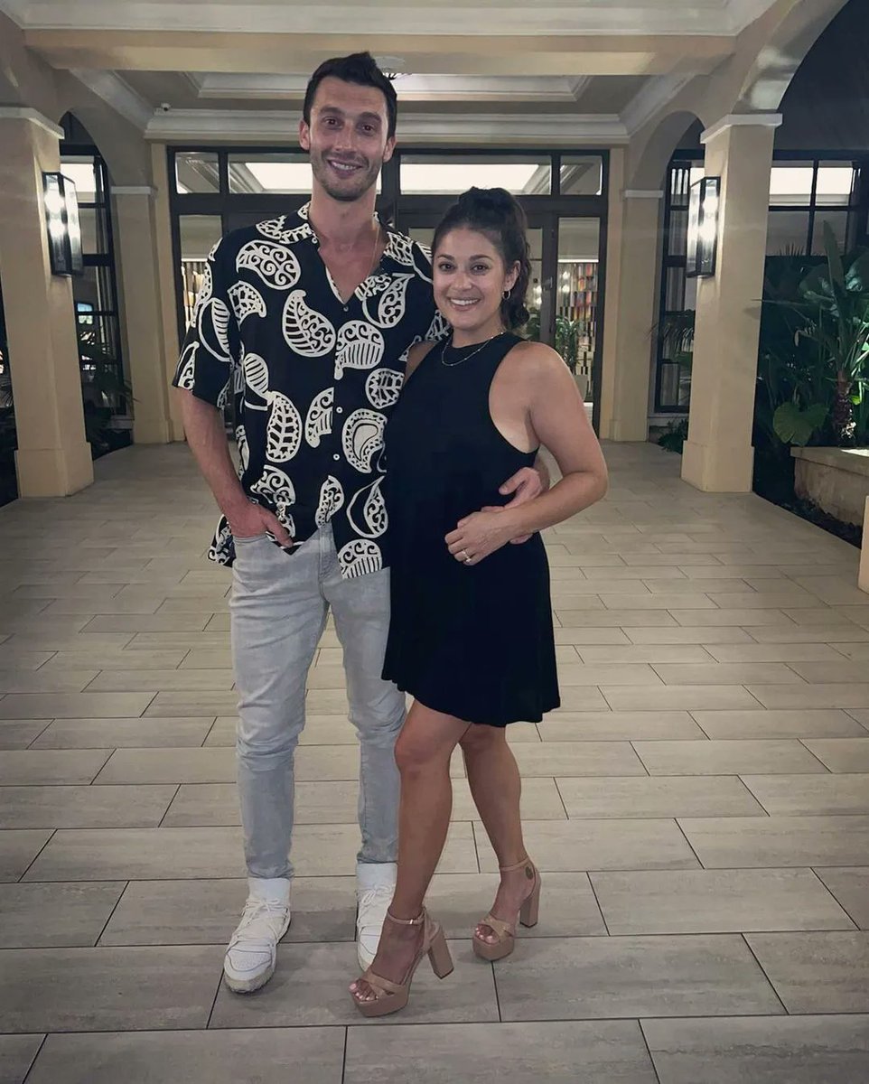 90Leaks's tweet image. Falling in love all over again 💖💖💖 
#90DayFianceHappilyEverAfter #90DayFiance #tvss #realitytv #reality