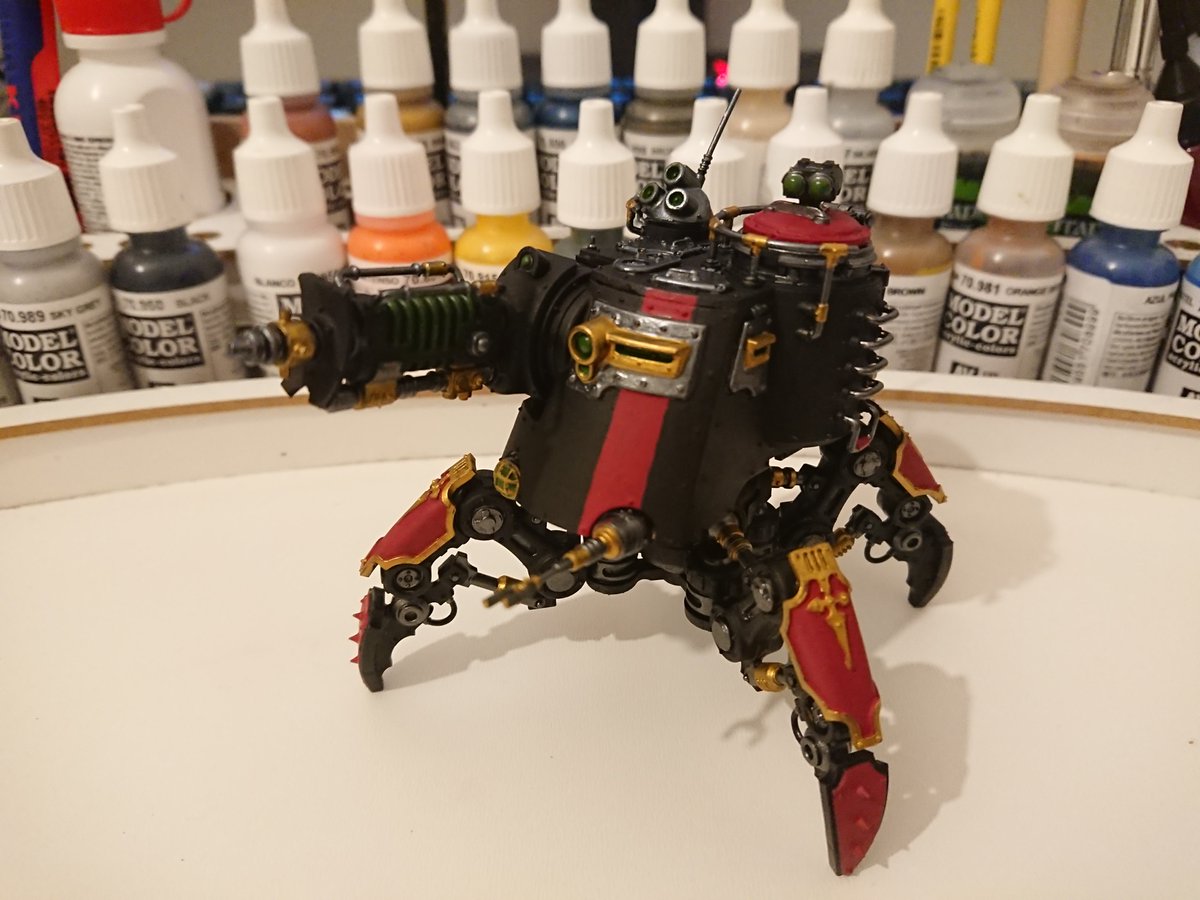 ZFPoro's tweet photo. Follow up from yesterday's progress post, I chose to forgo sleep to finish base coating the weaponry too https://t.co/rJXroSZzgX