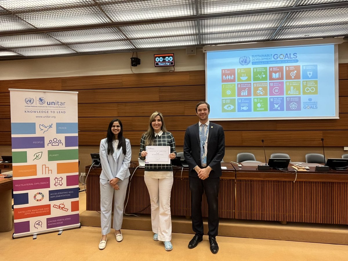 JulianCaletti's tweet photo. Just completed the #UNITAR UN Immersion Programme Winter Edition! Five days in cold but sunny Geneva, with a packed agenda including UNHCR, OHCHR, WTO and plenty of UN career development workshops! https://t.co/FW0GZpLfaT