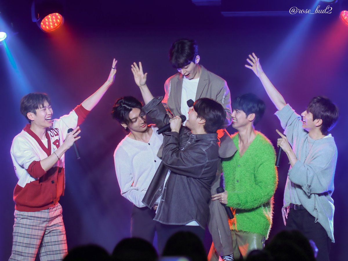 rose_bud2's tweet photo. 20230212
 LIVE EVENT in TOKYO 2023 BEGINNING at FCLIVE TOKYO

#동현　#donghyun #ドンヒョン
#현성　#hyunseong #ヒョンソン
#정민　#jeongmin #ジョンミン
#영민　#youngmin #ヨンミン
#광민　#kwangmin #クァンミン
#민우　#minwoo #ミヌ
#보이프렌드　#BOYFRIEND
#BF

#HAPPY_DONGHYUN_DAY https://t.co/LM96rnG5vW