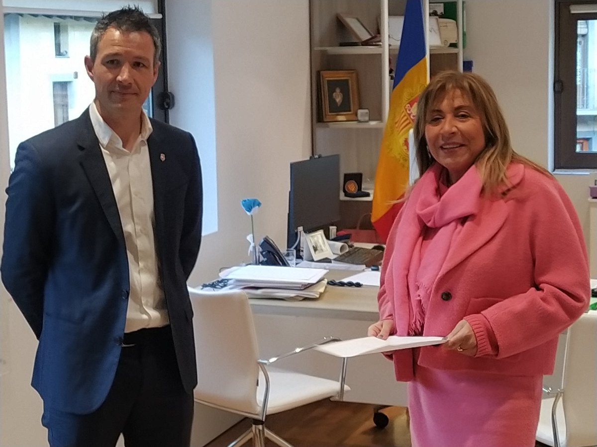 Conxita Marsol presenta la renúncia com a cònsol @AndorraCapital per encapçalar amb Alain Cabanes la llista territorial. David Astrié ocuparà el càrrec i Miquel Canturri tornarà a finalitzar el mandat com a cònsol menor. @SER_Andorra