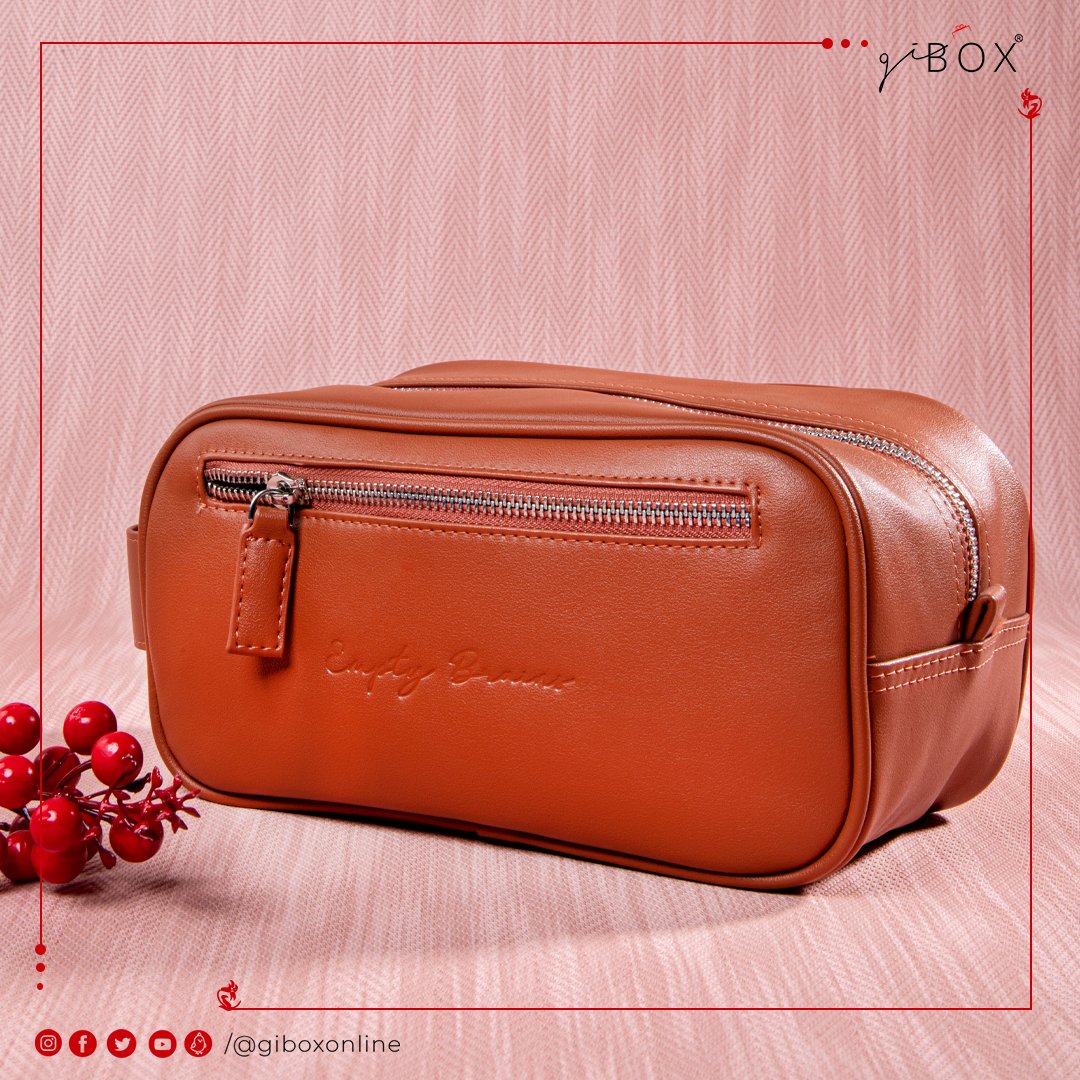 A Multipurpose Travel Pouch with a compartment to carry all your toiletries and body care accessories.

Buy Now: giboxonline.com/product/tan-am…

#toiletrybag #makeupbag #travelbag #cosmeticbag #handmade #makeuppouch #toiletry #makeupbags #makeup #taskosmetik #toiletries #travel