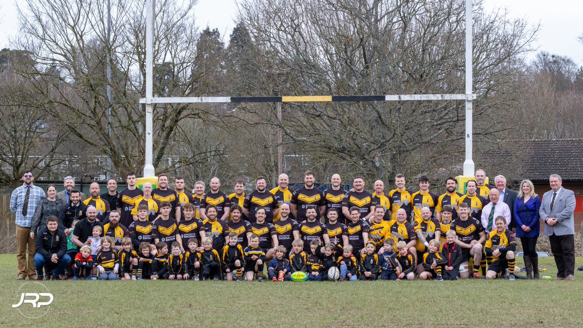 GrainStorageRob's tweet image. One of my favourite pics from Saturday @winchesterRFC 1st’s, Knights, Under 6/7’s and three of our generous sponsors. #oneclub