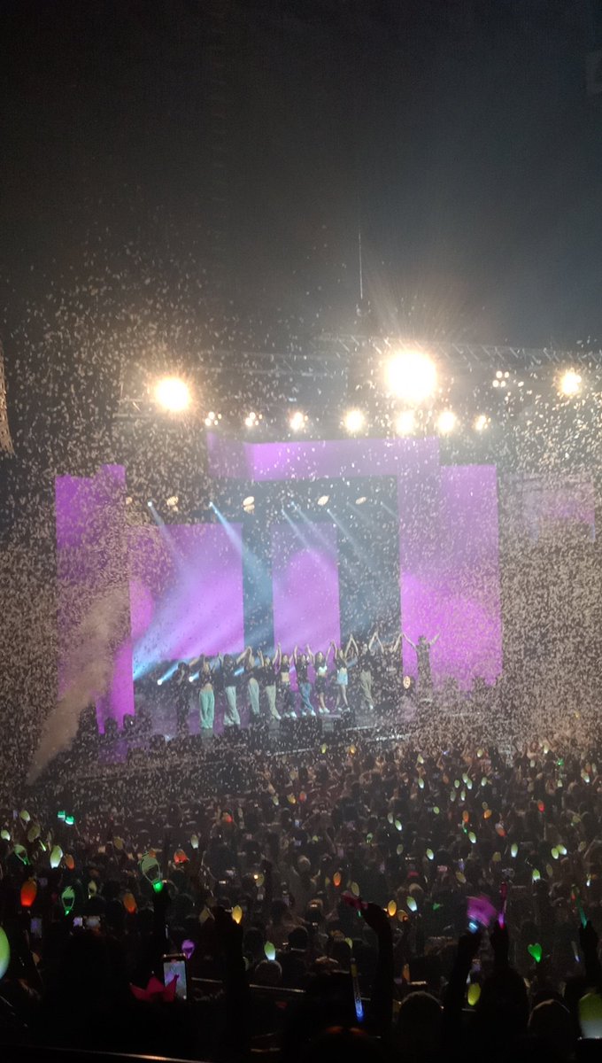 moonce_camillo's tweet photo. I'm so happy to be part of this amazing crowd. Thank you so much girls for giving us a wonderful concert. See you again soon!🫶 SHOT PUNO!!💖💓

#MAMAMOOinPH #MYCONinMNL https://t.co/1RZGQ1YAPN
