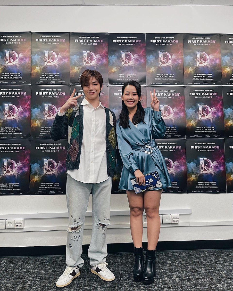 Insta @ ohyushi
@ daniel.k.here FIRST PARADE IN SINGAPORE
#JustSwipeLah got an exclusive interview with #KangDaniel
right before his first solo concert here in Singapore!
Catch it when it' s out