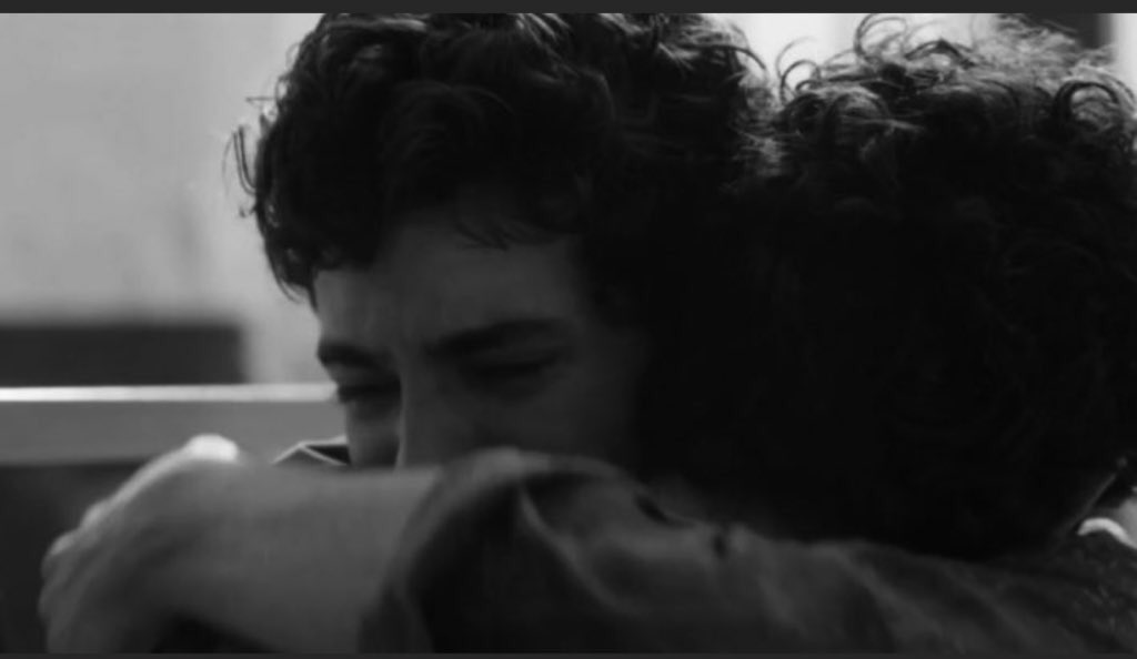 babyyansia's tweet image. ‘tu invece nun si nu cumpagn,si nu frat’ 

la quantità di lacrime che manco vi sto a spiegare 
#marefuori3