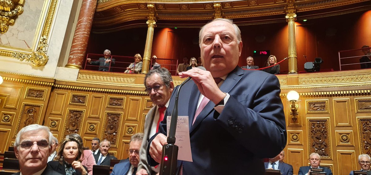 Je l’ai souligné hier sur le plateau de <a href="/reunionla1ere/">Réunion la 1ère</a> dans l’émission Dimanche Politique:
Il y a eu imprudence verbale, mais le terme « raciste » ne fait partie du vocabulaire et du mode de pensée de  <a href="/HerveMarseille/">Hervé Marseille 🇺🇦</a> !
<a href="/UC_Senat/">Sénateurs Centristes</a>