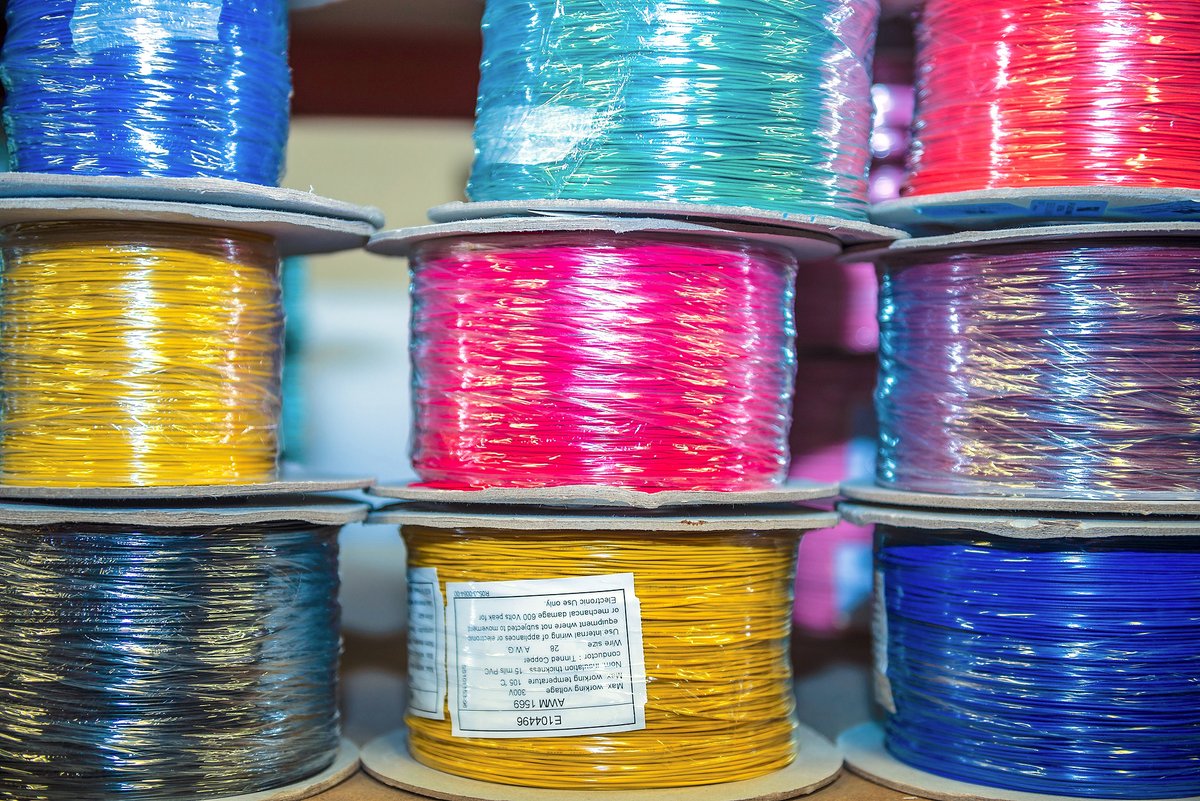 KLACEYCABLES's tweet photo. We offer a full range of AS9100 approved #wireassembly &amp; #cable preparation services, working to IPC/WHMA-A-620 standards and UL &amp; MIL specifications.

Just part of a whole range of #wiring &amp; #cabling solutions.

Our product list here: https://t.co/QdTaOd2E53

#UKMfg #Electronics https://t.co/dUHBo0b6WZ