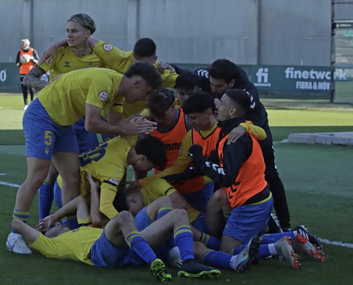 eeliass7's tweet photo. Vuelve la copa pero esta vez en casa! Os necesitamos @ultranaciente @UDLP_Cantera https://t.co/K5QUK0KkBV