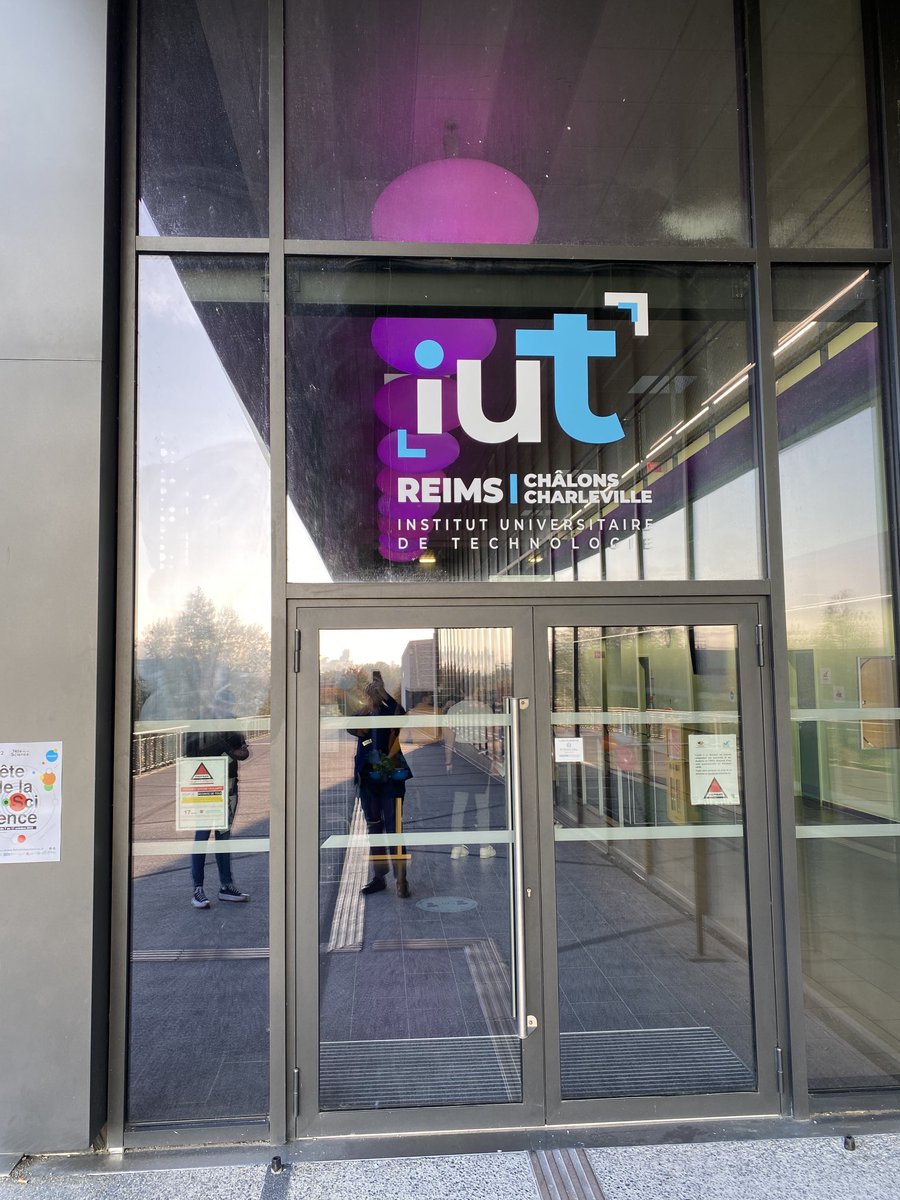 khartab's tweet photo. 👍Les #étudiants d'@InstitutMario visitent l'@RccIut #CampusSupArdenne aujourd'hui! Des opportunités incroyables pour les jeunes pour explorer d'autres perspectives #Charleville #CitéDeLaMarionnette
#Ardennes #B_U_T #HSE #FierDeNosEtudiants 👏#OSEZLIUT #JaimeMonIUT😉 https://t.co/2bW5EHMQzp