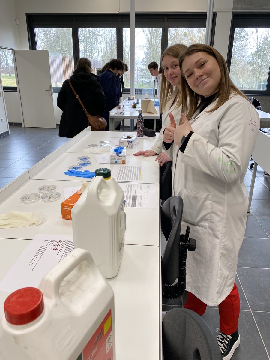 khartab's tweet photo. 👍Les #étudiants d'@InstitutMario visitent l'@RccIut #CampusSupArdenne aujourd'hui! Des opportunités incroyables pour les jeunes pour explorer d'autres perspectives #Charleville #CitéDeLaMarionnette
#Ardennes #B_U_T #HSE #FierDeNosEtudiants 👏#OSEZLIUT #JaimeMonIUT😉 https://t.co/2bW5EHMQzp
