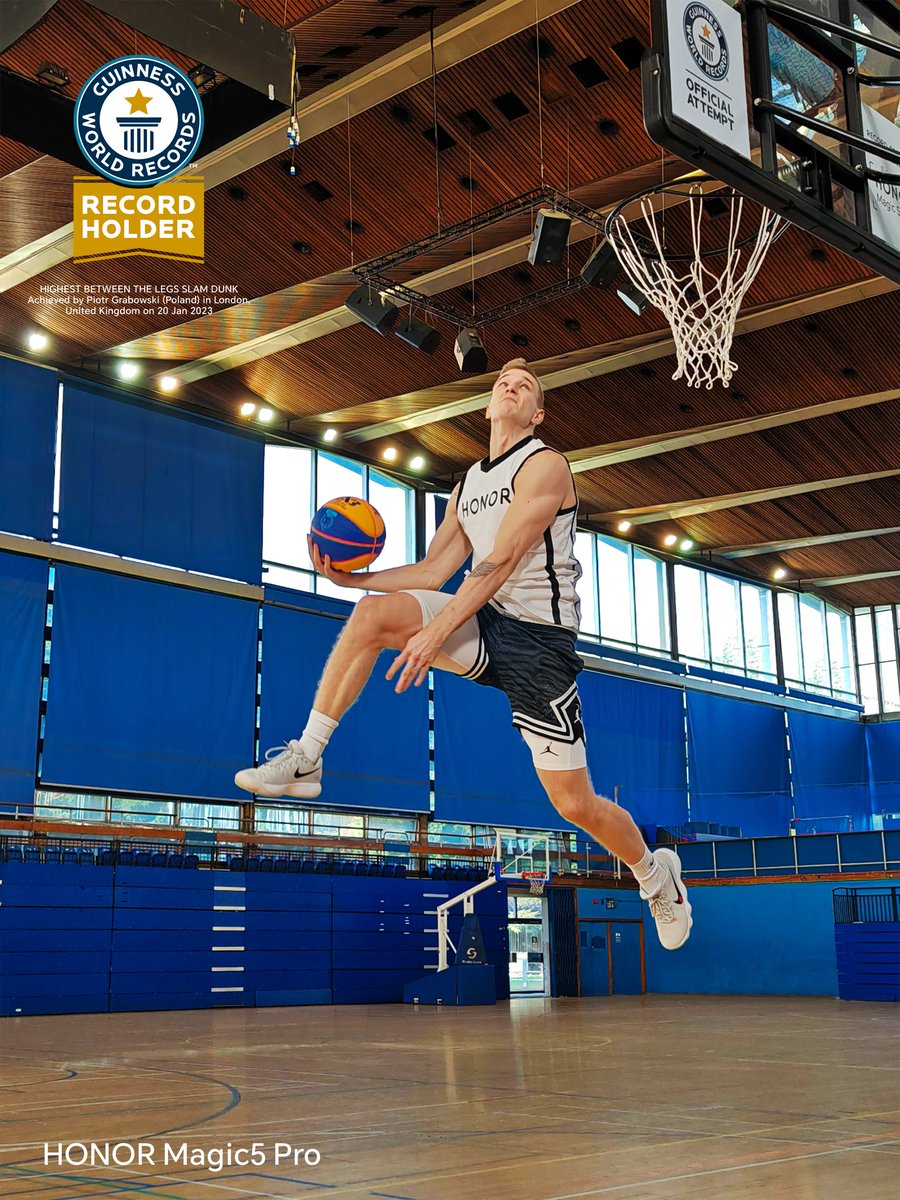 GWR's tweet photo. Congrats @HONORGlobal! The #HONORMagic5 Pro captures a record-breaking moment with its AI technology 🏀📱
#UnleashThePowerofMagic #MWC23 #ad https://t.co/dz95wMTfNE