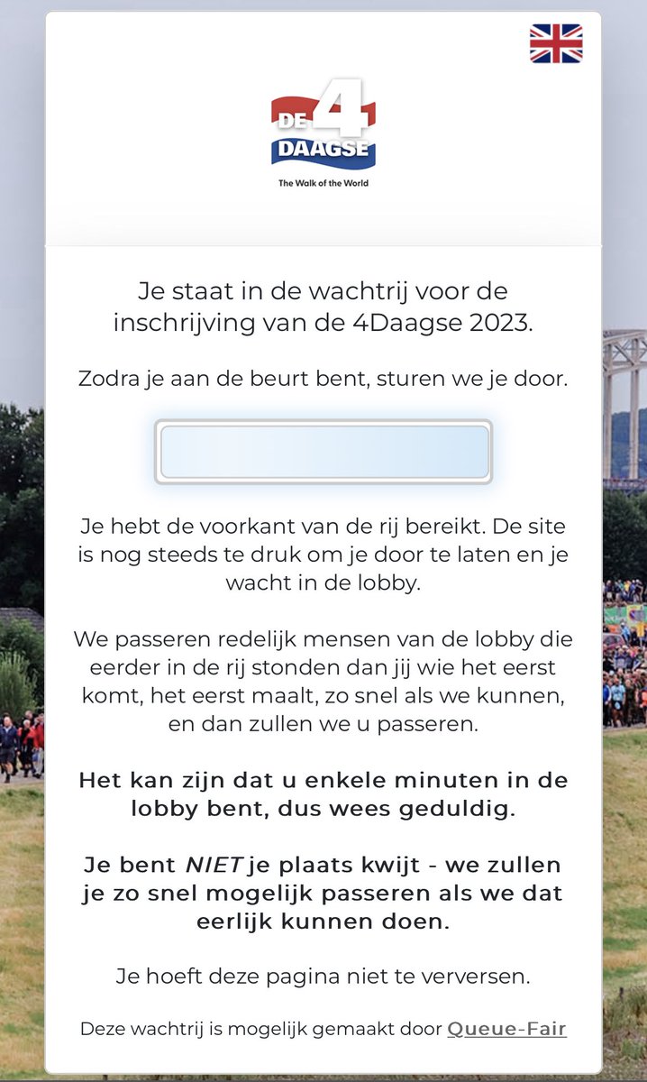 TSmitskamp's tweet photo. Ik krijg het idee dat ik nu weer opnieuw in de wachtrij sta, terwijl ik er al vroeg bij was! Graag correct en eerlijk laten verlopen en anders via loten @4daagsenijmegen #4daagse https://t.co/FtCEr0mkYK