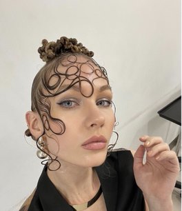 ToniandGuyJsy's tweet image. Did you even go to the salon if you didn&apos;t get a pic of your new hair? No, duh

 Transformation by @ellepage for @elizzamusic
#ToniAndGuy #LABELM #HairCare #HealthyHair #HairHealth #HairCare #HealthyHairTips #BondBuilder #BondBuilding #RepairedHair#toniandguyjsy