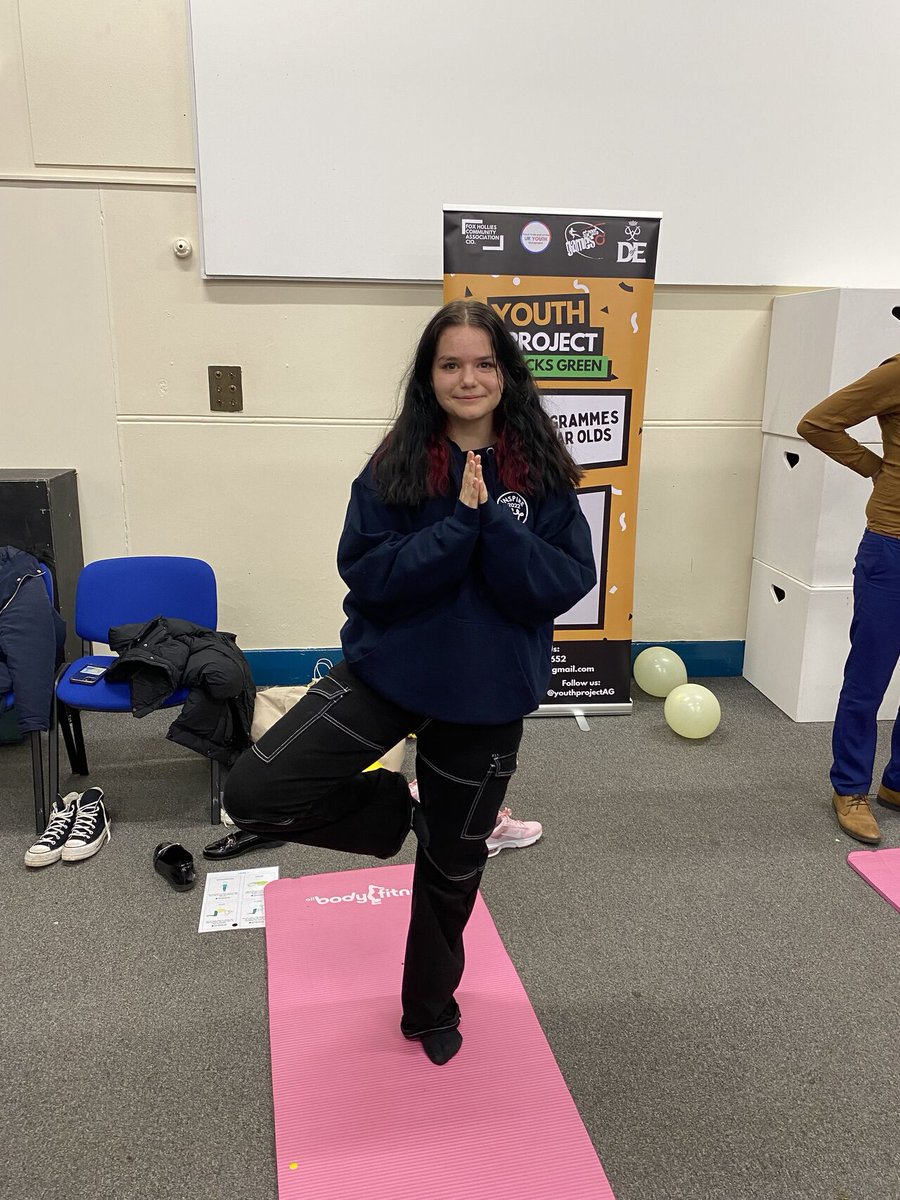 Last week a group of  #Inspire22 participants from @FoxHolliesCA delivered a #MentalHealthAwareness event. Providing a variety of resources & activities, along with a session from @BoxCleverCJ showing the mental health benefits of physical activity! 🥊 Funded by @Spiritof2012