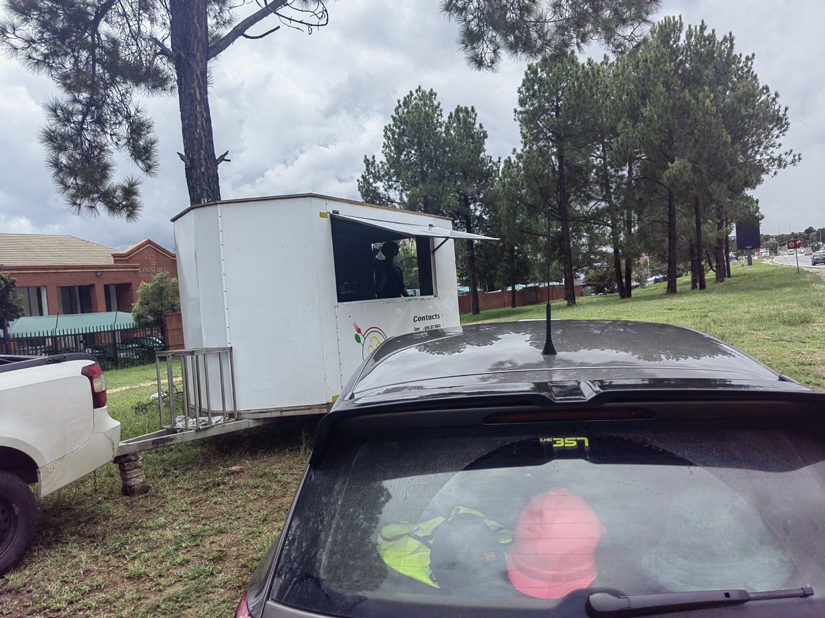 Thabsy509's tweet photo. Fourways served
#FamousCaravan
@manenzhe_samuel
No more traveling to centurion now https://t.co/ouDwh4vhpO