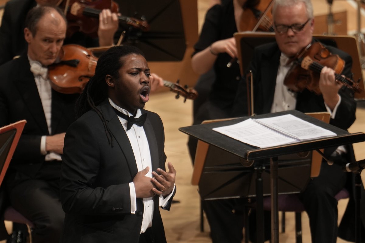 the_halle's tweet photo. 👏Bravi Tutti!

We had a wonderful time exploring the world of opera last night with Eduardo Strausser, Marlena Devoe, and Zwakele Tshabalala!

Thanks to all who joined us 😀

📸 Riley Bramley-Dymond, The Hallé https://t.co/LYFMN4rqbq
