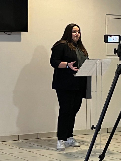 acTlseEG: RT <a href="/OzenneDCG/">DCG Ozenne</a>: Grande finale du concours Osez l’éloquence @LyceeOzenne ce 9/02. Félicitations aux gagnants, étudiants en D1 et bravo à tous les participants dont les DCG3 <a href="/OzenneDCG/">DCG Ozenne</a> 👏🏼👏🏼
<a href="/DSDEN31/">DSDEN 31</a> <a href="/VinceLacouture/">Vincent Lacouture</a>