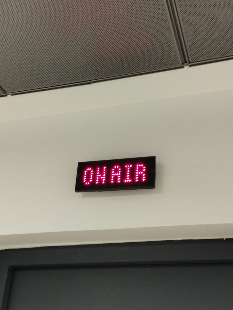99.9 ValenciaRadio tweet media