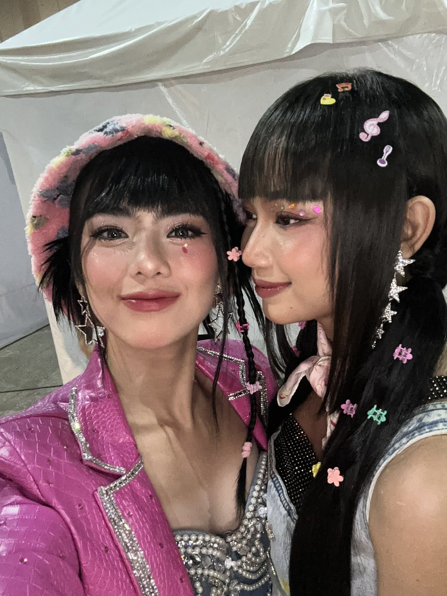 bini_gwen's tweet photo. Happy 2nd anniversary blooms!🫶🏻 https://t.co/SbY2CPAsOR