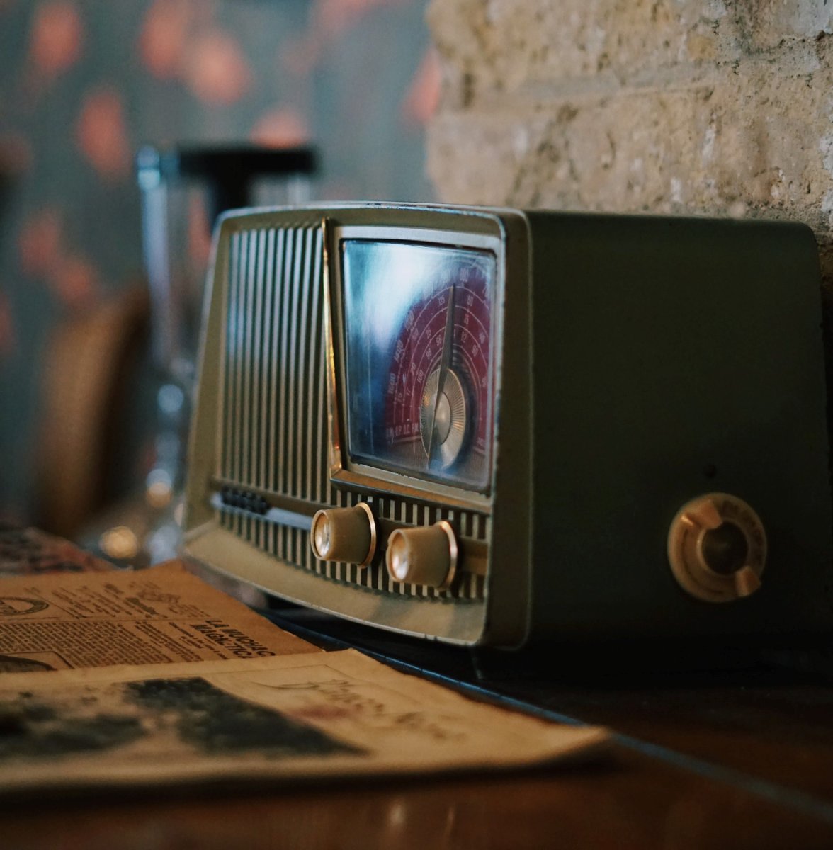 El mundo evoluciona y se reinventa a pasos agigantados: y un medio de comunicación como la radio es un gran ejemplo. Y hoy estamos de celebración, porque es el #DíaMundialDeLaRadio. 

¡Feliz Día de la Radio! 🎙📡