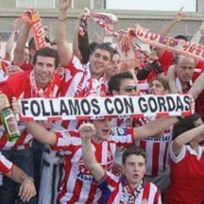 elforomdm's tweet photo. ❤️❤️El Sporting de Gijon  no tendrá títulos pero tiene esto. 😵😵😁😂 @RealSporting https://t.co/jqnf6QZgMB