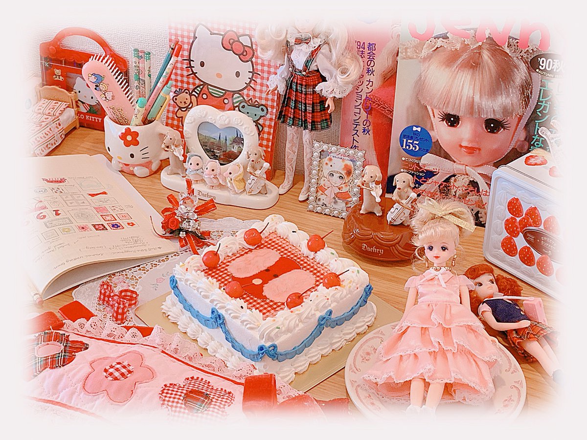 🛋🎀☎️✨🎂🍰