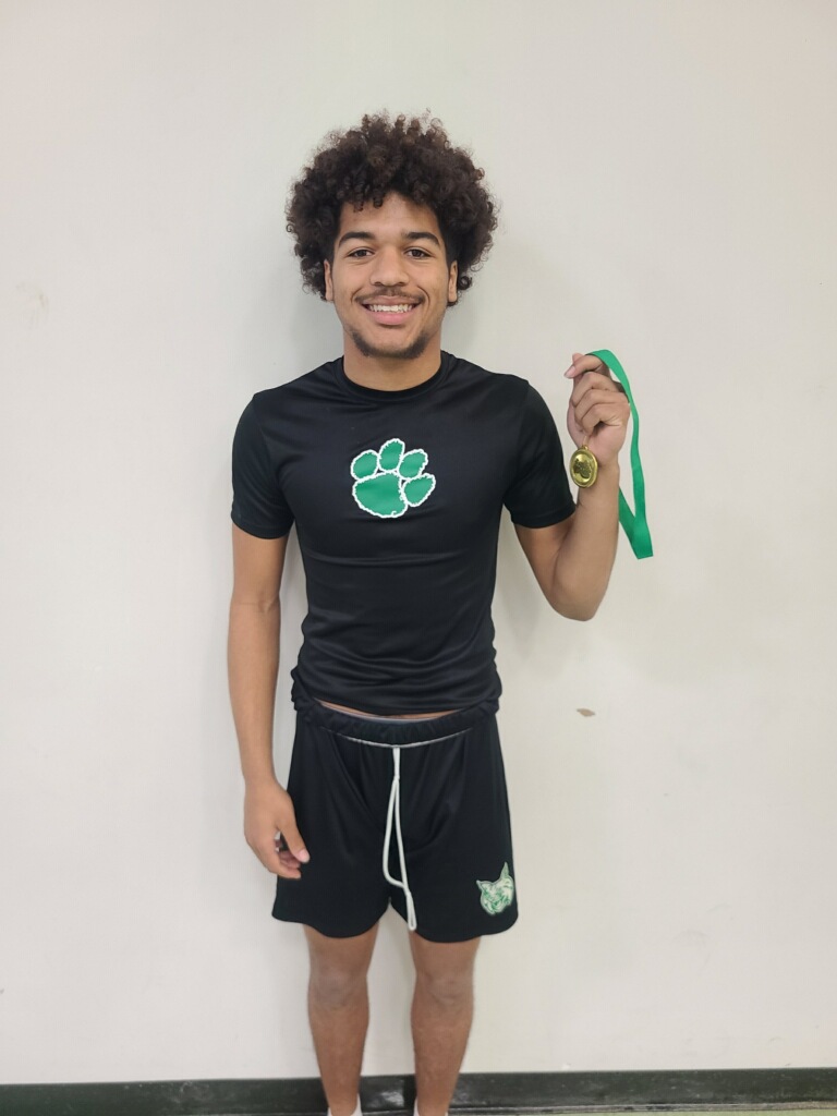 Boys Medalists at the Bobcat Powerlifting Invitational!
<a href="/cebron_1/">CeBron Taylor</a> <a href="/Cameron_davis54/">Cameron waters</a>