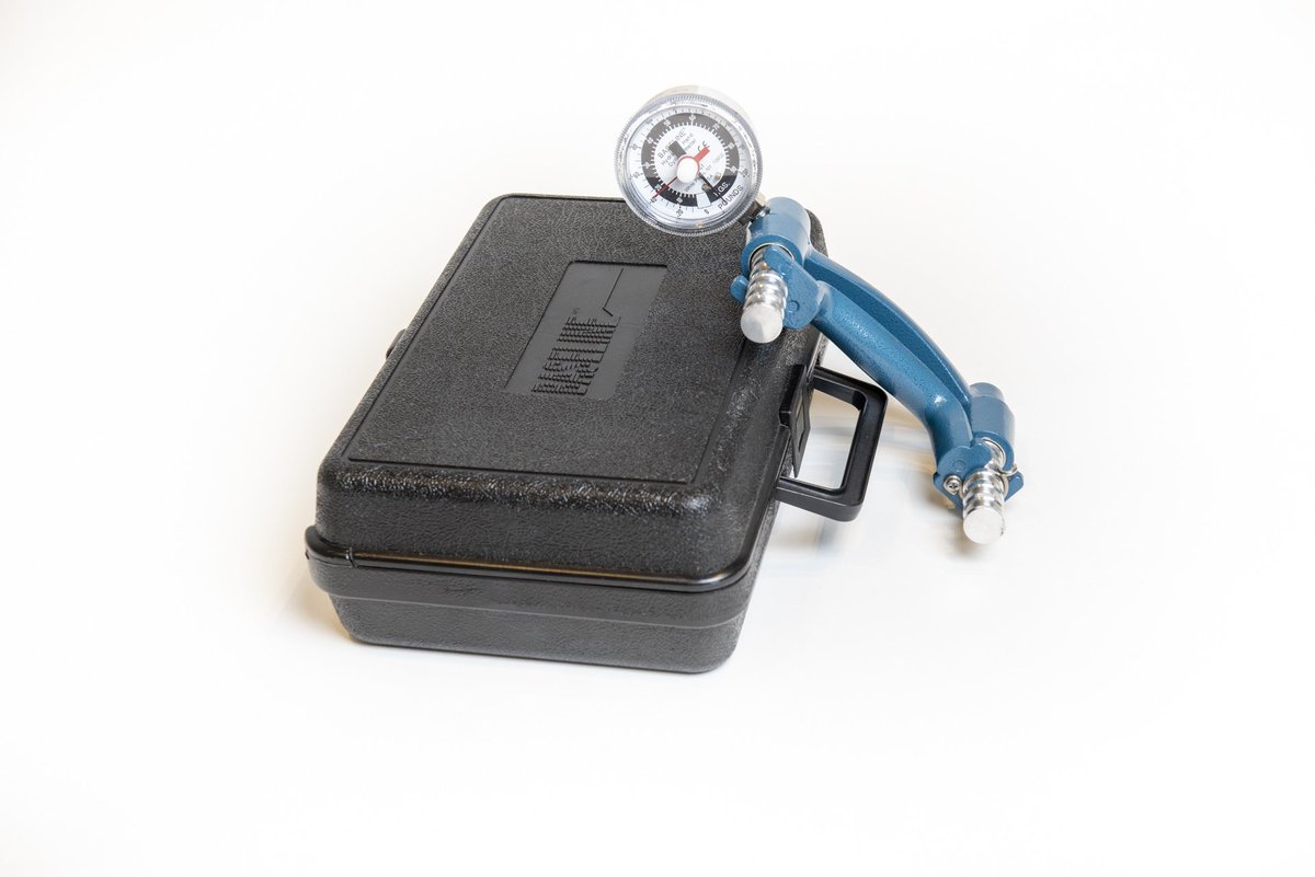 De #DART studie naar #polsfracturen heeft een groot deel van mijn werk vormgegeven. De data is verzameld, dus de handdynamometer staat weer in de kast. De focus ligt nu op het opschonen van de database ter voorbereiding op de analyses. #gips versus #operatie <a href="/ZonMw/">ZonMw</a> <a href="/deorthopedie/">NOV orthopedie</a>