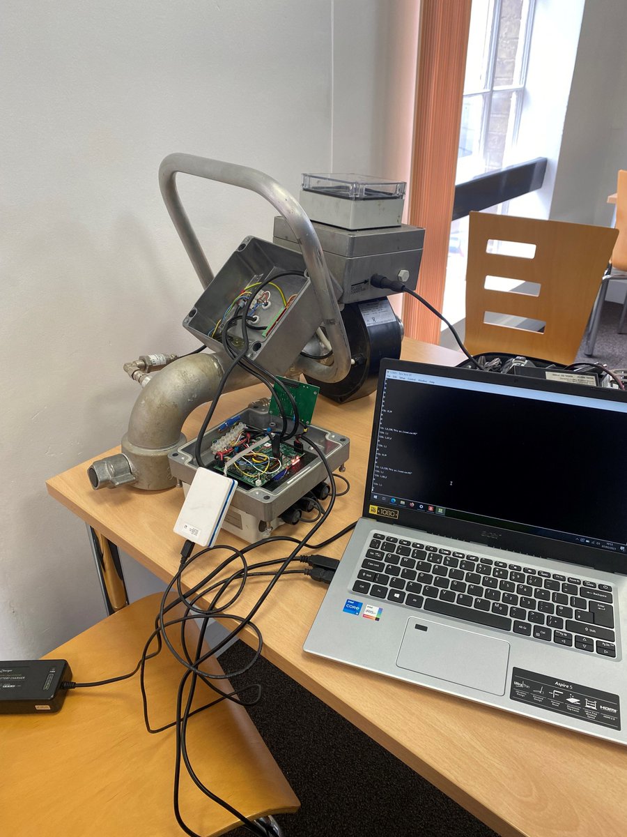 LanghamControls's tweet photo. Happy Monday Everyone! 

Programming our equipment with the latest software over in Essex! Got questions about our equipment? Send a dm and we'll get back to you! 😃 https://t.co/AbayJ6207d