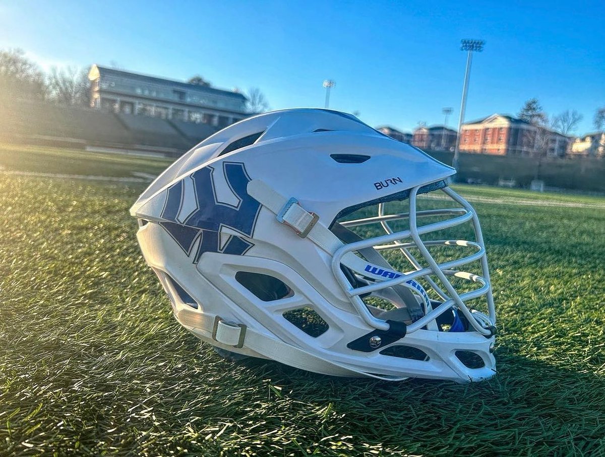 These oversized decals look so clean 🧼 for generalsmlax .