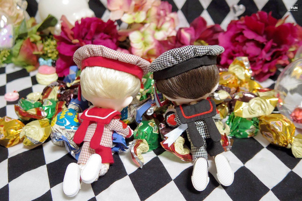 ʜᴀᴘᴘʏ ᴠᴀʟᴇɴᴛɪɴᴇ's ᴅᴀʏ 🍫💘

여호랑 재민이 초콜릿 주실 분~? 😘