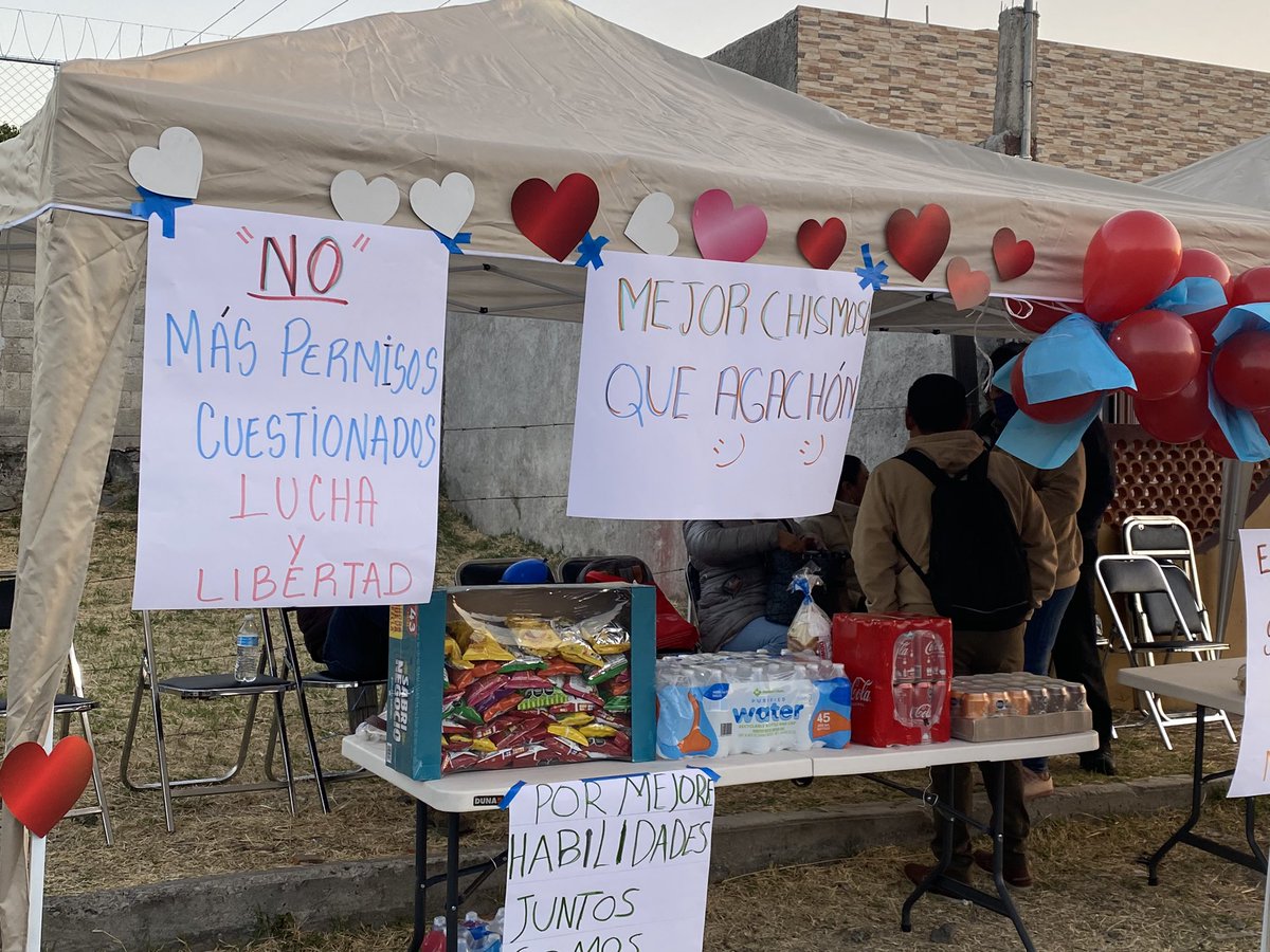 demosindicalMx's tweet photo. #Legitimaciones
#DemocraciaSindical
Inicia el día en Atlixco. Hoy trabajador@s de la empresa #Mexmode deciden si continuar o no con su Contrato Colectivo de Trabajo.
NO tengan miedo compañeros, ustedes tienen el poder de decidir.
¡El es voto libre, secreto y directo! https://t.co/bwTEN77DFz
