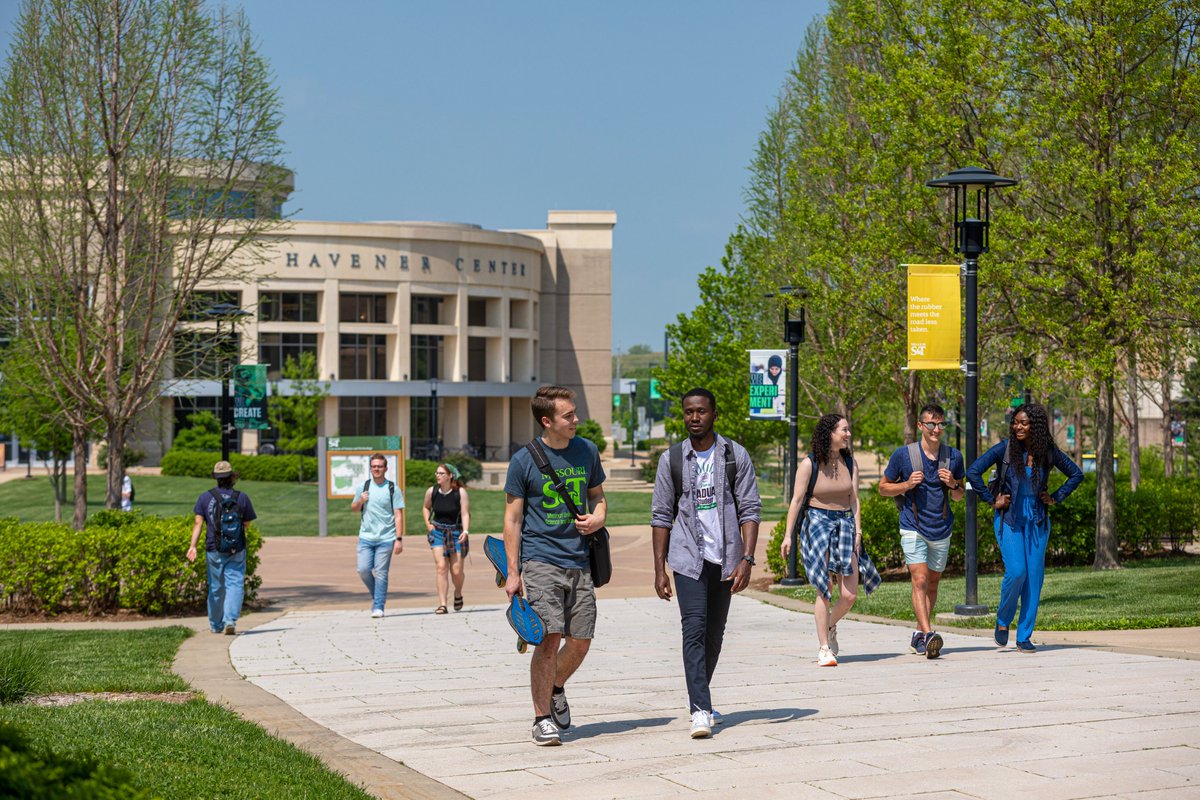 MissouriSandT's tweet photo. It's Mental Well-Being Awareness Week! 💓 @SandTWellBeing are hosting events until Friday. Today:
✅ Wellness Resource Fair: 11 a.m.-2 p.m. at Havener Atrium 
✅ Finding Purpose Workshop: 2-3 p.m. in Havener Carver Turner
✅ Speaker Abraham Scully: 6-7 p.m. in Havener St. Pat's https://t.co/uOaDXKcafr
