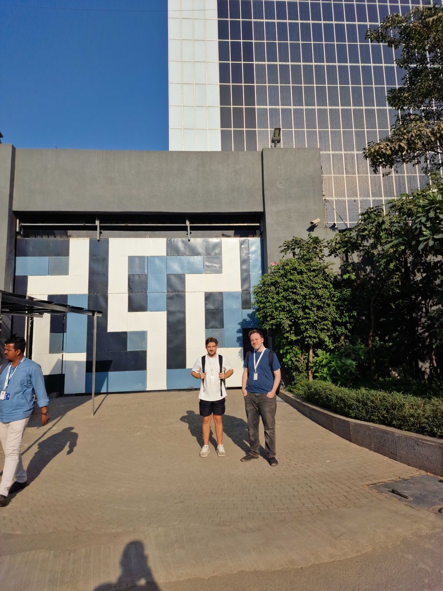 ERALondon's tweet photo. Much nicer weather going to the #datacenter in Mumbai. Our engineers Adam and Josh are rolling out our infrastructure as a service offering in Mumbai
#IAAS #India #Mumbai #Remoteworkstations #Storage https://t.co/10p7x30T4W