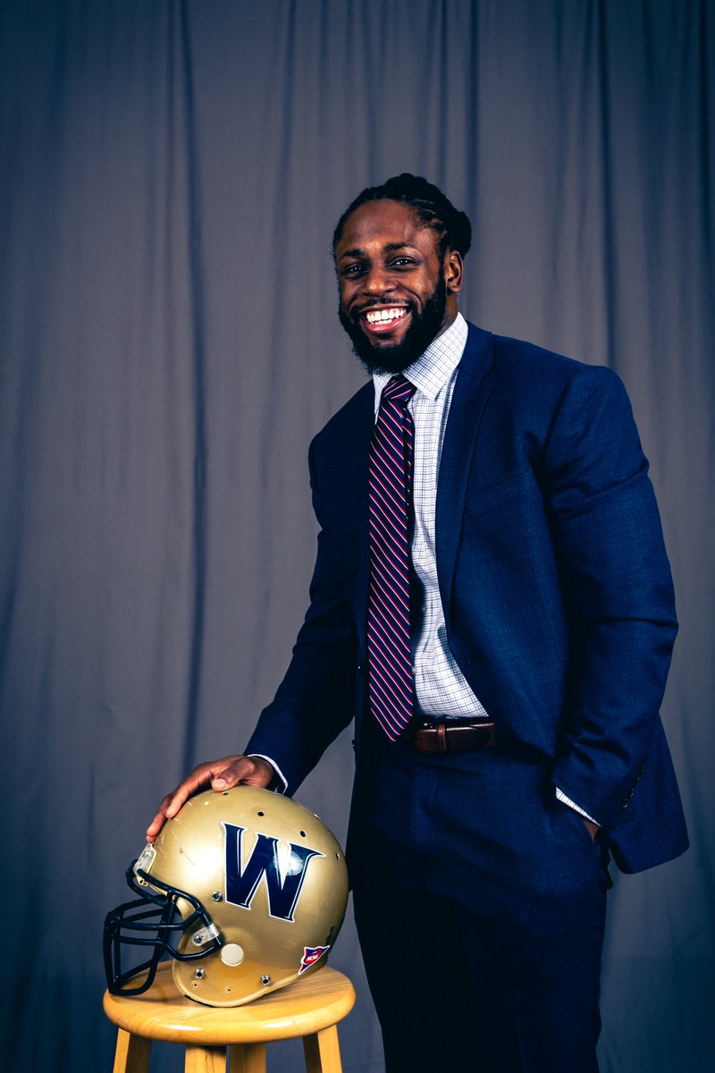 WingateUniv's tweet photo. As we celebrate the Chiefs winning Super Bowl LVII, we celebrate our very own NFL superstar. The first Wingate player ever to be selected in the NFL draft was David Jones '07. 
.
@WU_Bulldogs 
.
#BlackHistory #WingateUniv #LabOfDifferneceMaking #OneDog #WingateNation https://t.co/hKEO7MuVZm