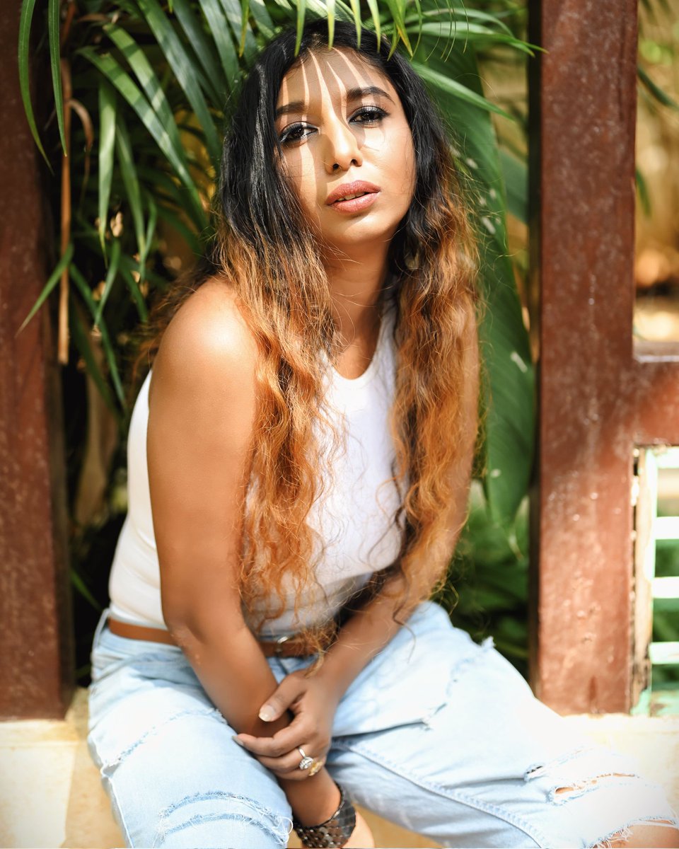 yashuloy's tweet photo. Simple but fashionable...
#highfashion #model #Bangalore #actress #southactors #southmodel #suppermodel #Rihanna #ValentinesDay https://t.co/L766HLmLpy