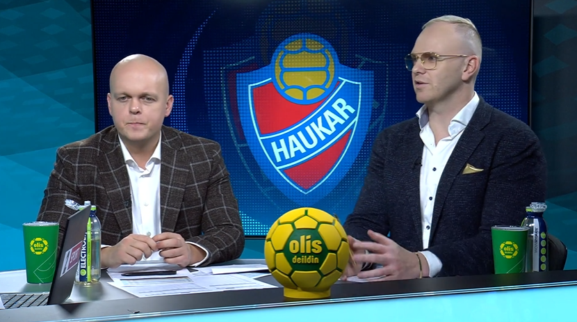 Það verður ekki töluð nein vitleysa í kvöld. Allt á mannamáli og tandurhreinni. Förum í loftið á <a href="/St2Sport/">Stöð 2 Sport</a> 21:10 - <a href="/arnardadi/">Arnar Daði Arnarsson</a> og <a href="/logigeirsson/">Logi Geirsson</a> , takk. #handbolti #olísdeildin