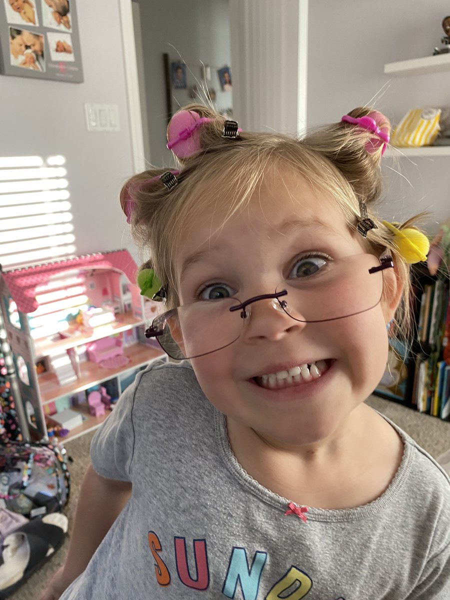 rachaelvoorhees's tweet photo. Known worldwide by her pseudonyms: MonkeyBars, EllieBellie, Squish, Squash, ElleBelles, and ElleBows, this kiddo turns 5 today!  We are lucky to be along for her joy-filled ride.  Happy Birthday, Ellie! #ThisIs5 https://t.co/sC8dFKDuU1