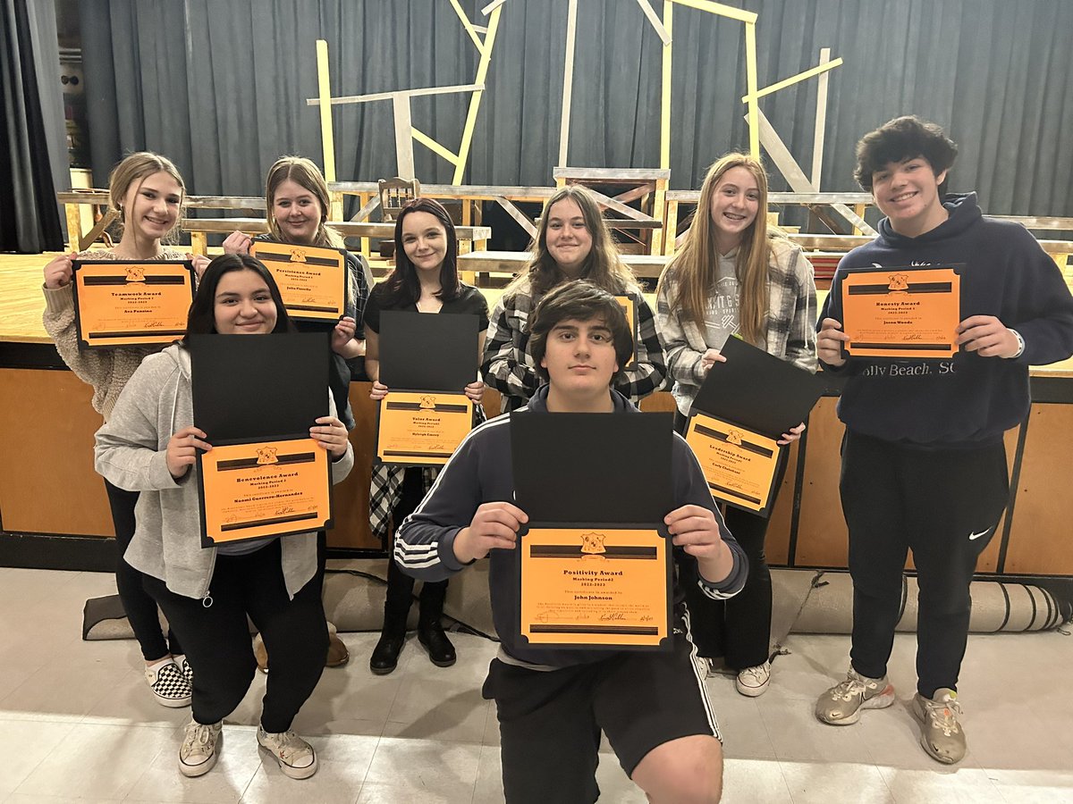 Mrs. Siciliano (@sicilianohsn) on Twitter photo Freshman awards are my favorite part of the marking period! Congrats to these student role models! <a href="/HighSchoolNorth/">High School North</a> @Mr_KCullen @DrReginioHSN #MTPSpride ๐ฏ๐ฆ Freshman awards are my favorite part of the marking period! Congrats to these student role models! <a href="/HighSchoolNorth/">High School North</a> @Mr_KCullen @DrReginioHSN #MTPSpride ๐ฏ๐ฆ