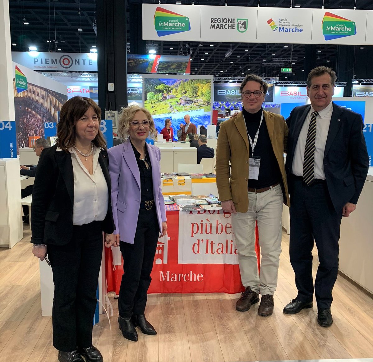 #Sassoferrato e i suoi gioielli, insieme agli altri #BorghiMarche e le #BandiereArancioni, sono presenti all'interno dello stand della Regione Marche alla #bit2023!
Con noi anche la Sacra Rappresentazione della Passione - Sassoferrato che quest' anno si terrà dal 1 al 10 aprile🔜