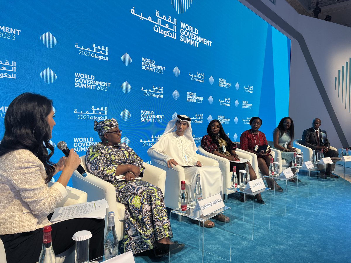 An energizing meeting w/ 4 Digital African Entrepreneurs &amp; H.E <a href="/ThaniAlZeyoudi/">د. ثاني أحمد الزيودي</a> at the World Govt. Summit. These young Africans are proving that digital services trade is the wave of the future including in Africa. Let’s make it work. W/ <a href="/EleniGiokos/">Eleni Giokos Ελένη Γιώκου</a> <a href="/birame_sock/">Birame Sock</a> <a href="/TofaraLindsay/">Tofara Chokera</a>