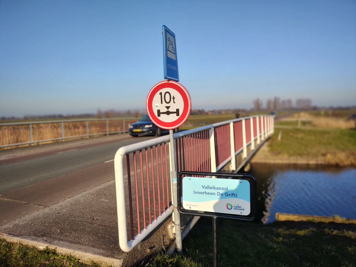 Renaat Van Rompaey (@rvr6) on Twitter photo Stiltegebied geldt nu voor de vogels zelf.
@MooiWageningen <a href="/Gem_Wageningen/">Gemeente Wageningen</a> @Prov_Gelderland
<a href="/hansbrons/">Hans Brons</a>
Wat een geraas van auto's en brommers op deze prachtige dag.
#ArmHelderland Stiltegebied geldt nu voor de vogels zelf.
@MooiWageningen <a href="/Gem_Wageningen/">Gemeente Wageningen</a> @Prov_Gelderland
<a href="/hansbrons/">Hans Brons</a>
Wat een geraas van auto's en brommers op deze prachtige dag.
#ArmHelderland