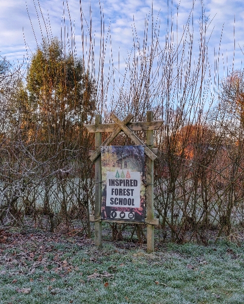 _ForestSchool's tweet photo. Cold and frosty morning as we contemplate what to do with our remaining crop of willow. 
-
Any suggestions greatfully received 🌱✂️❄️
#forestschool #salix #Gloucestershire #letsinspiretogether #outdoorlearning https://t.co/5Ywc7GWLM4